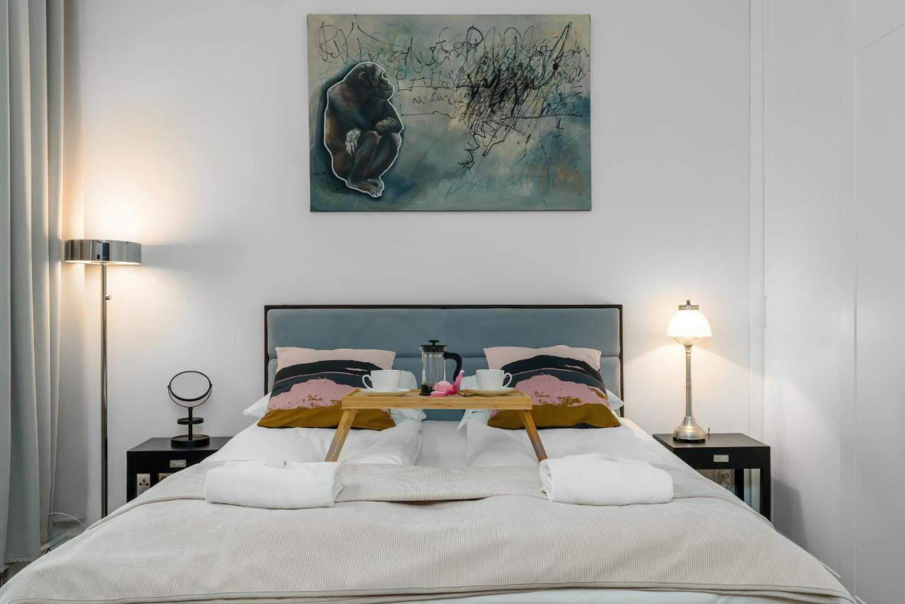 Deluxe Mtp Apartments Matejki By Noclegi Renters พอซนาน ภายนอก รูปภาพ