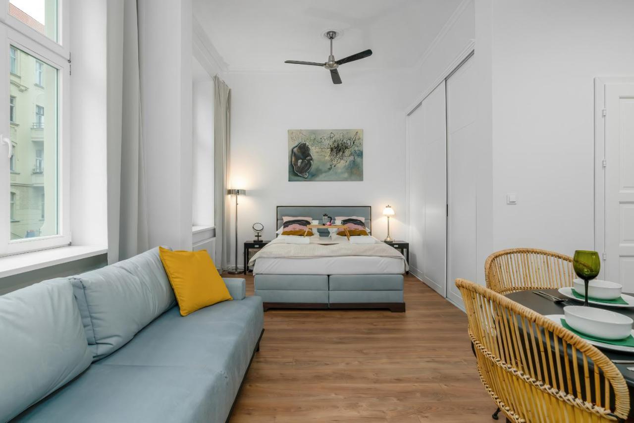 Deluxe Mtp Apartments Matejki By Noclegi Renters พอซนาน ภายนอก รูปภาพ