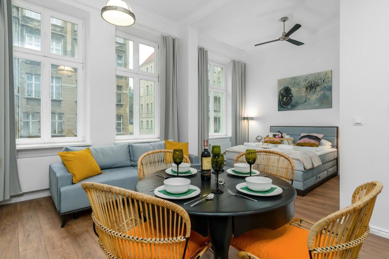 Deluxe Mtp Apartments Matejki By Noclegi Renters พอซนาน ภายนอก รูปภาพ