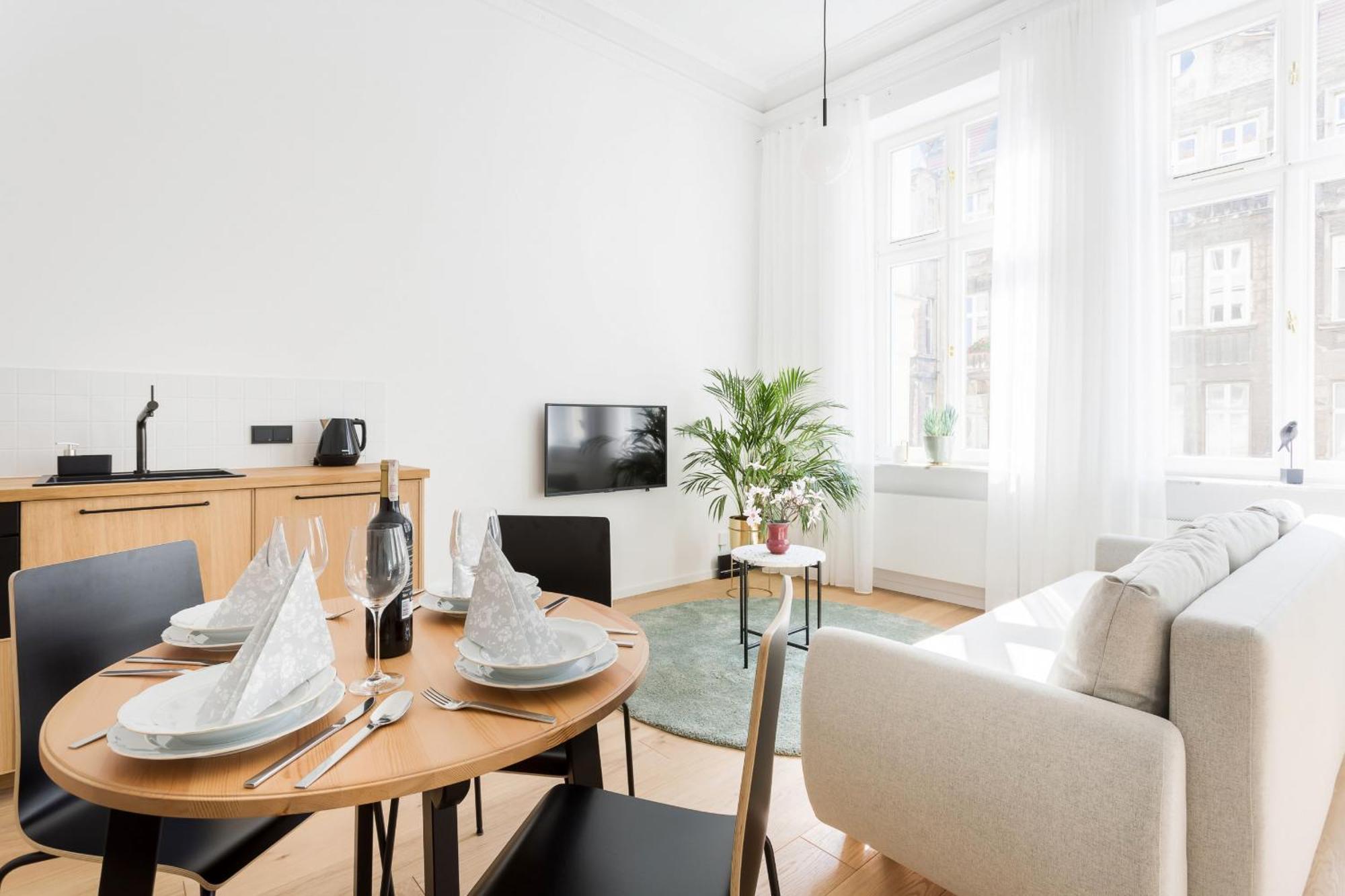 Deluxe Mtp Apartments Matejki By Noclegi Renters พอซนาน ภายนอก รูปภาพ